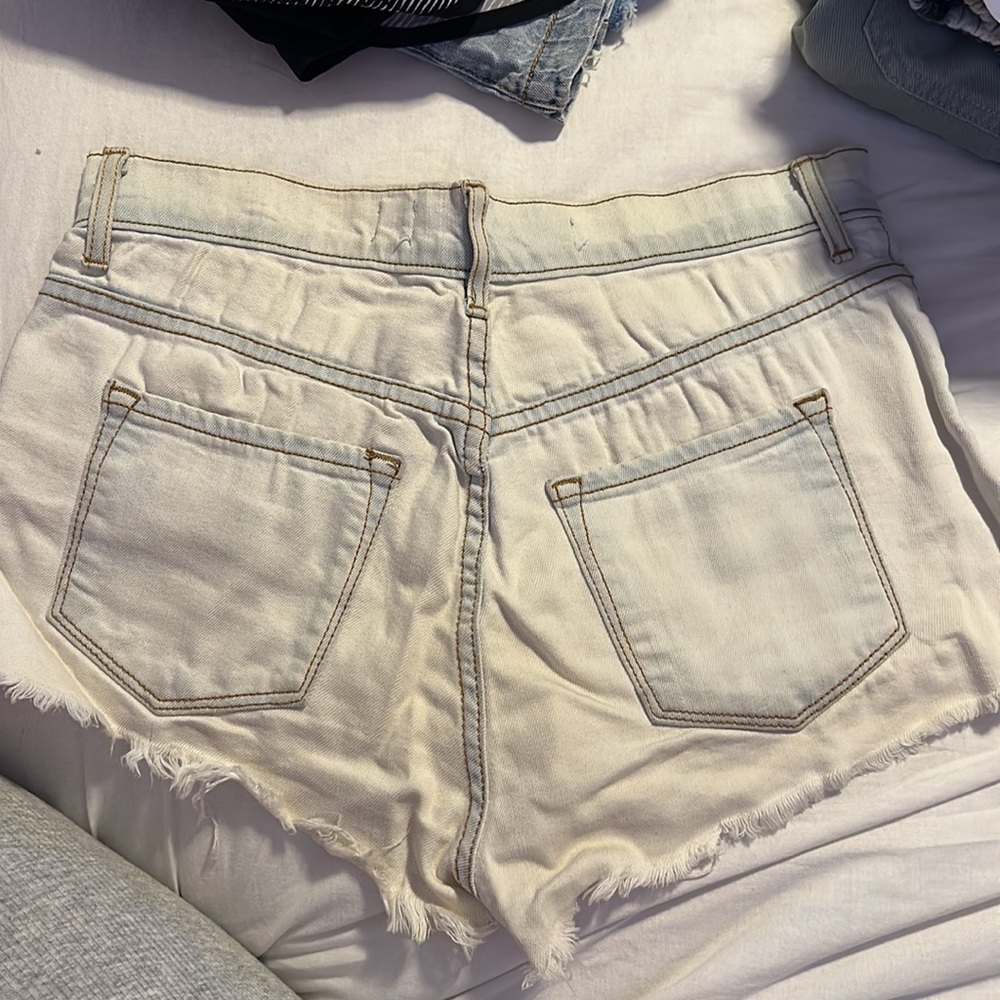 O2 denim shorts - Picture 2 of 2